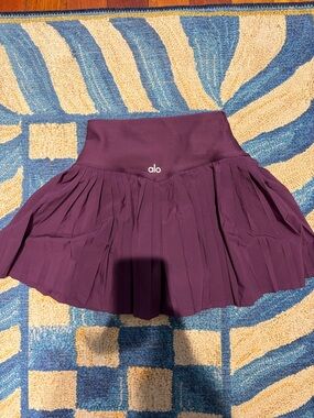 ALO NWOT Plum Pleated Skirt